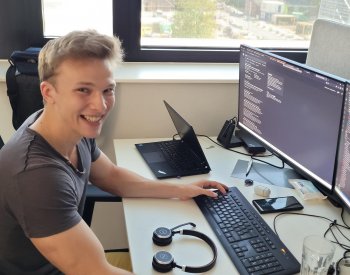Werkstudent bei der Arbeit